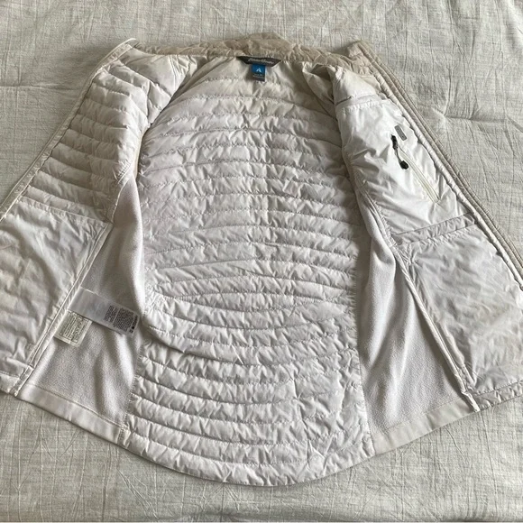 Eddie Bauer Storm Down 800 Silver Gray White Vest Sz XS Travel Snow Winter - Picture 8 of 16